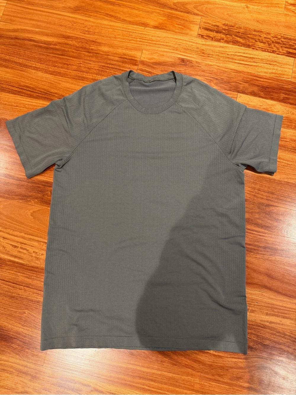 Lululemon Short sleeve Workout Shirt